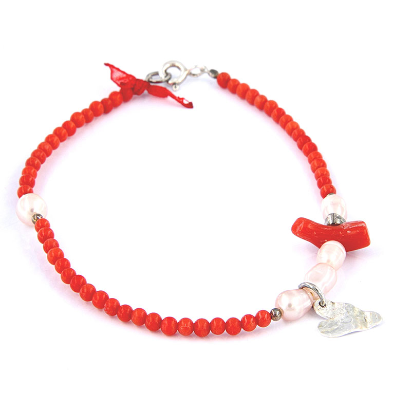 Handmade 925 ° silver bracelet decorated with natural Corals and Pearls.