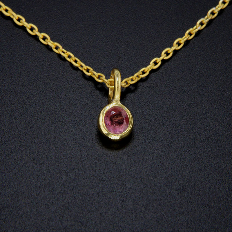 Womens handmade silver gold plated pendant 925 ° decorated with natural pink Tourmaline.
