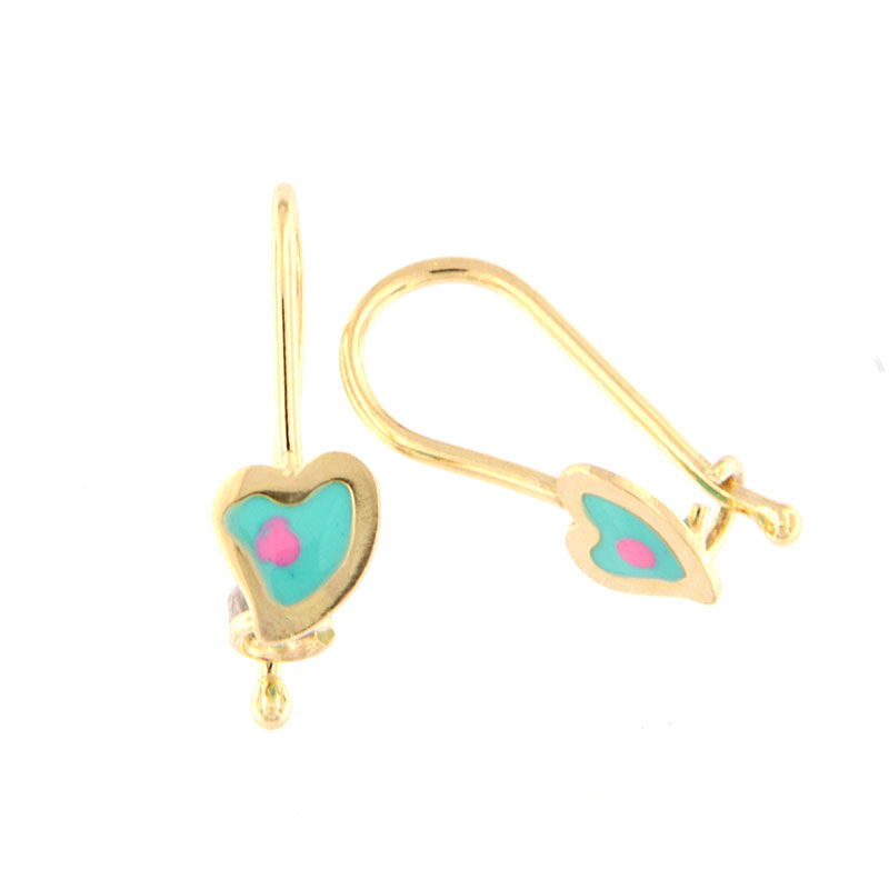 Παιδικά χρυσά σκουλαρίκια Κ9 σε σχήμα καρδίας διακοσμημένα με γαλάζιο σμάλτο.