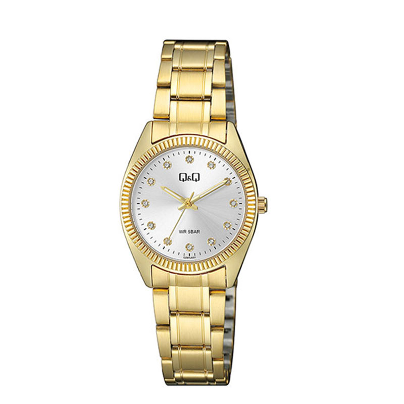 Γυναικείο ρολόι χειρός Q&Q σε λευκό καντράν με χρυσό μπρασελέ και ζιργκόν. 