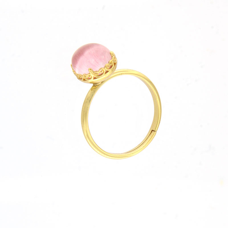 Womens silver gold plated ring 925 decorated with pink crystal.