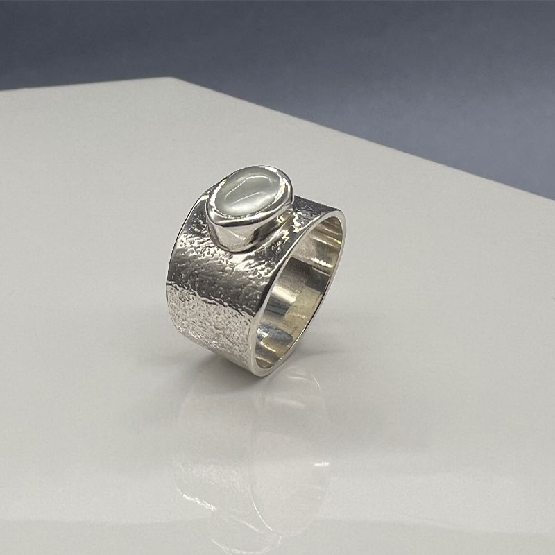 Handmade, silver 925°, ring from the fire series with natural aqua marina.