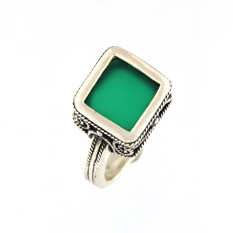 Ανδρικό Χειροποίητο Ασημένιο Δαχτυλίδι με Μαύρη Πατίνα & Φυσικό Πράσινο Αχάτη.