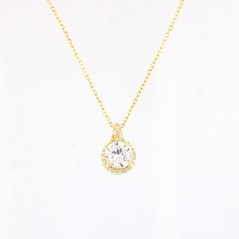 Women’s Gold-Plated 925 Silver Rosette Necklace with White Zircons.